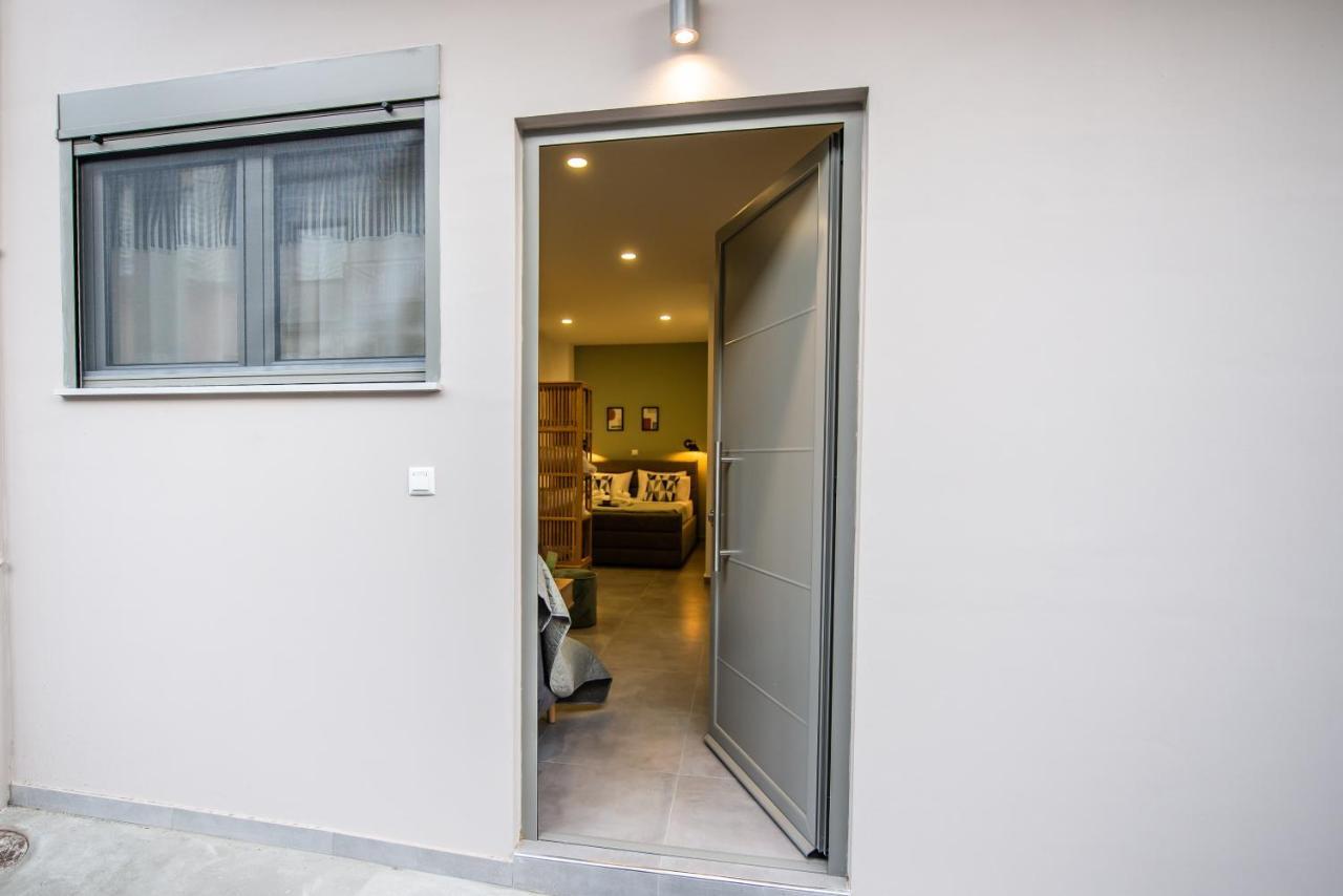 Indigo Apartment 1 Каламата Экстерьер фото